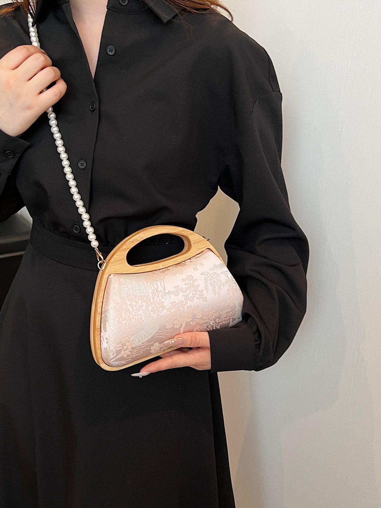 Pink Jacquard Clutch with Wooden Handle