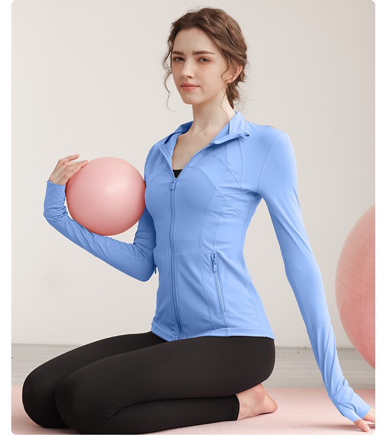 Medium Blue Solid Activewear Jacket