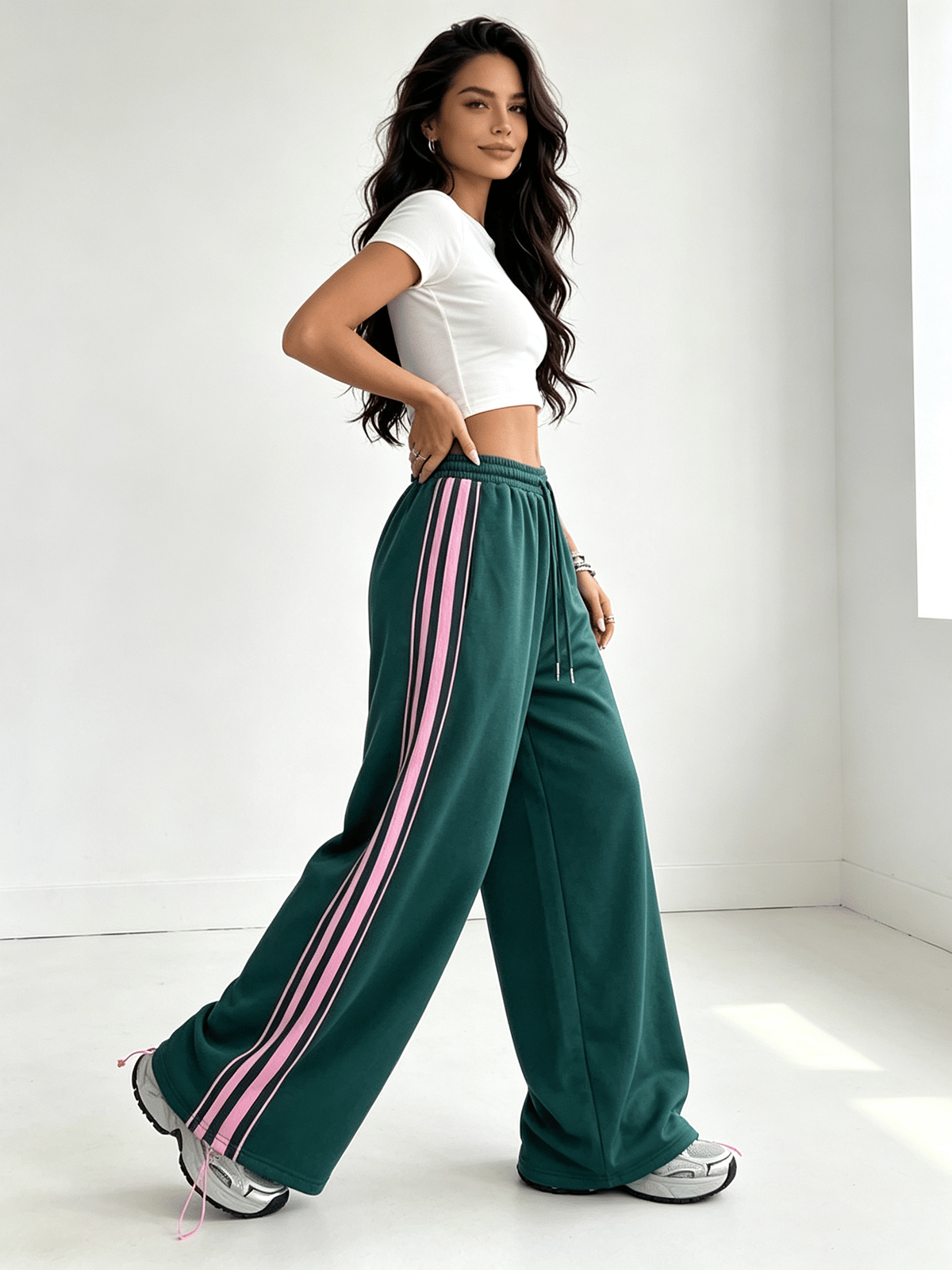 Green Solid Relaxed Trousers