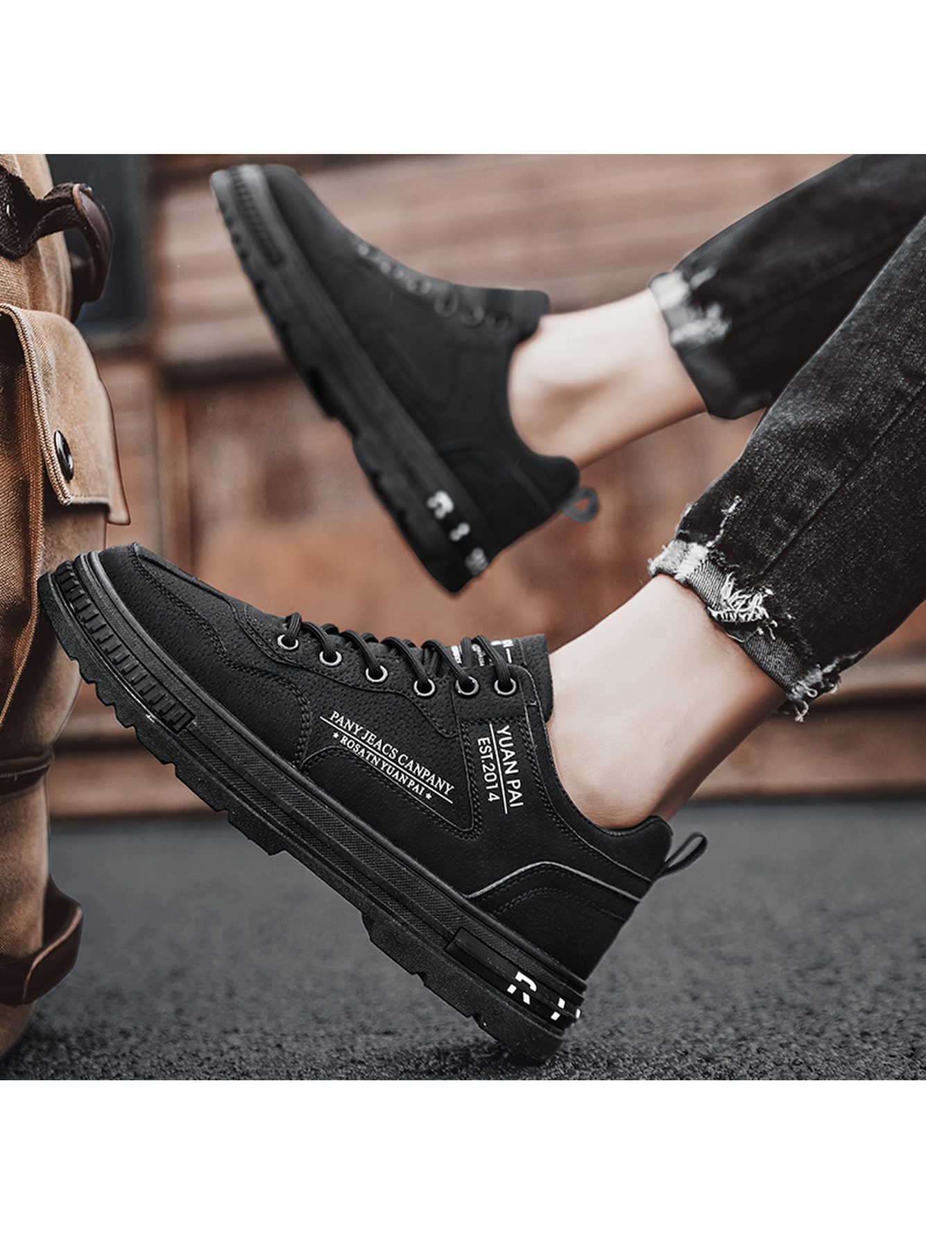 Black Plain Lace Ups Sneakers