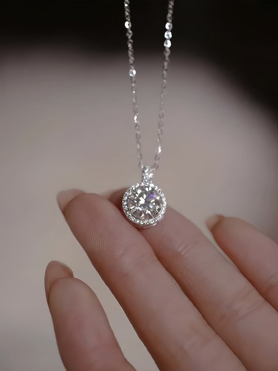 Round bag-shaped necklace, set with 2 carats of diamonds, with a collar chain, high-end and exquisite Korean version.