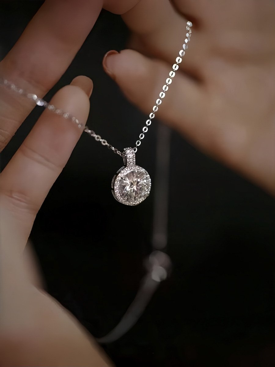 Round bag-shaped necklace, set with 2 carats of diamonds, with a collar chain, high-end and exquisite Korean version.