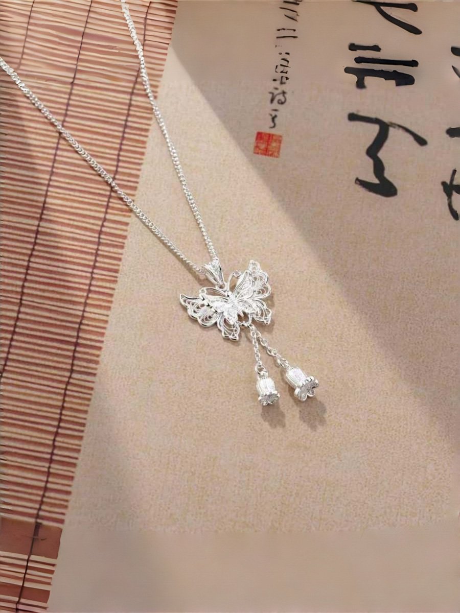 lily flower butterfly fringe pendant necklace, sexy floral theme, suitable for daily wear and special occasions, Thanksgiving, ladies gift