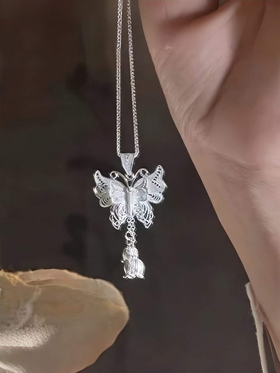 lily flower butterfly fringe pendant necklace, sexy floral theme, suitable for daily wear and special occasions, Thanksgiving, ladies gift