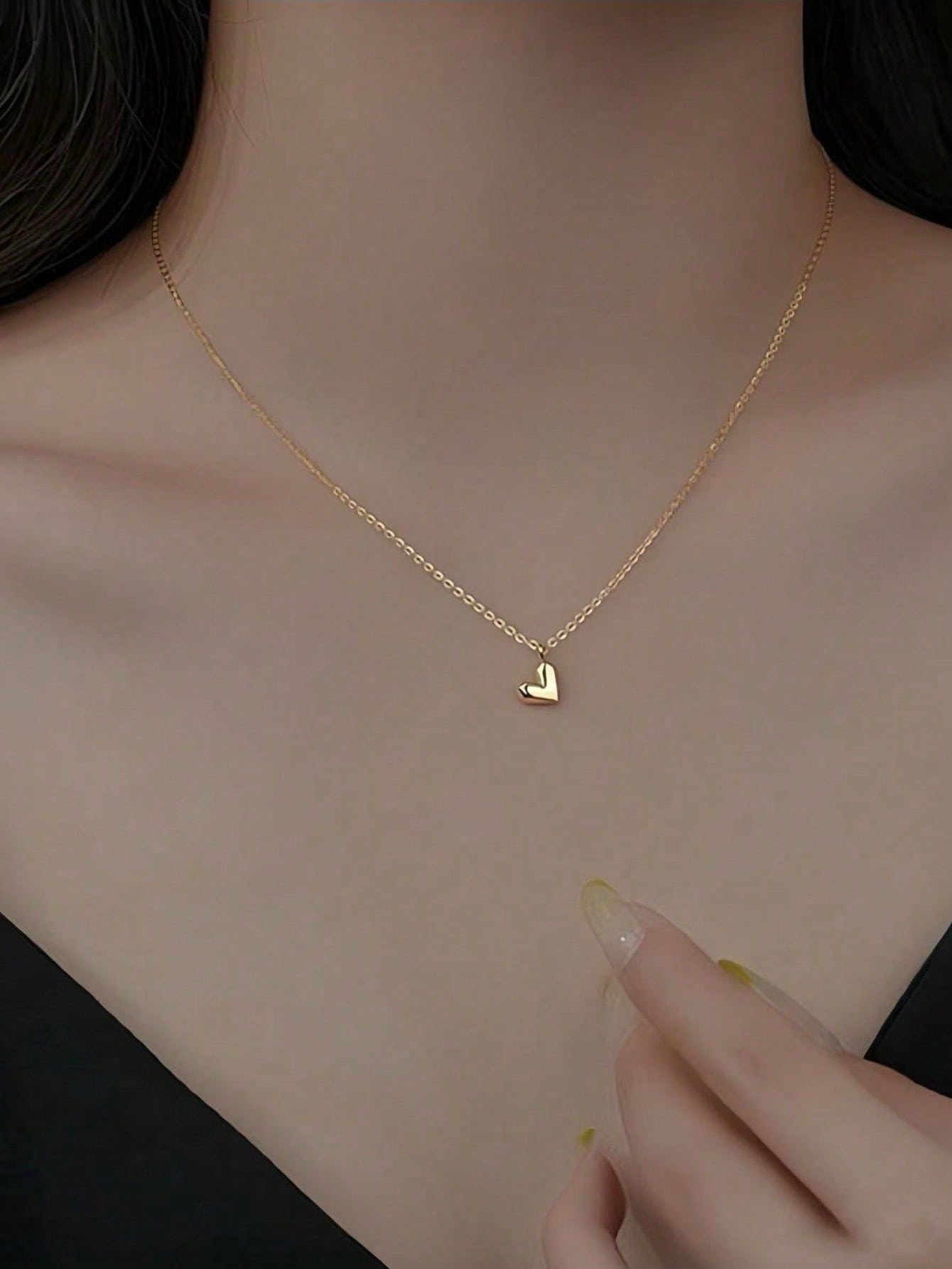 Simple Gold-Plated Heart Pendant Love Necklace Womens Couple Necklace Mens Couple Necklace Gift Jewelry Accessories