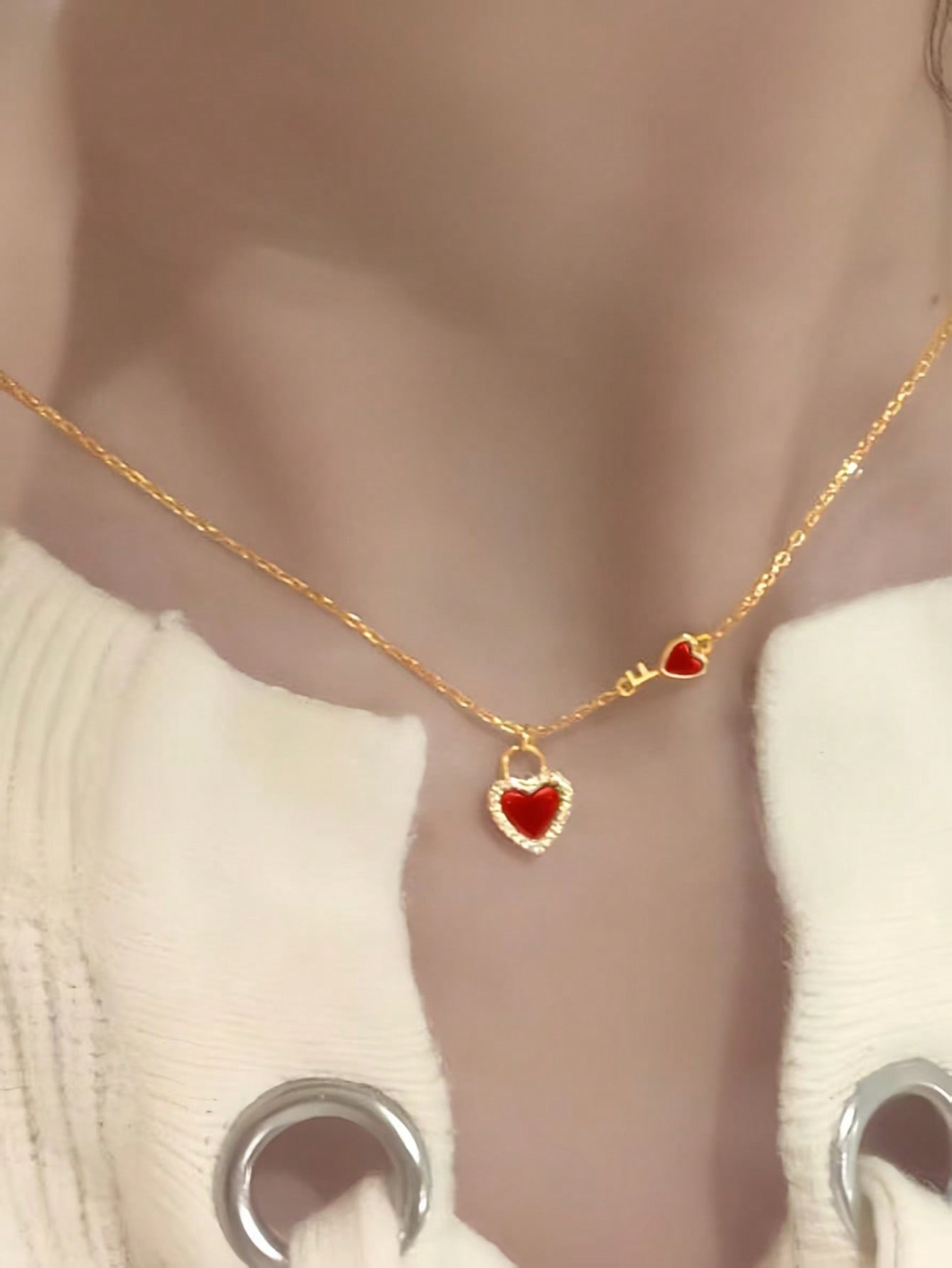Fashion Sweet Little Red Heart Key Necklace Retro Light Luxury Small Design Collar Chain