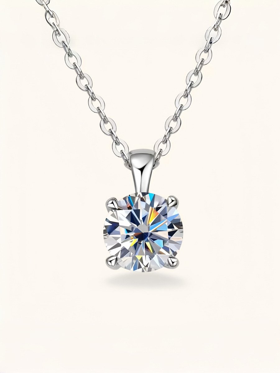 2 carat high carbon diamond necklace for women, small niche, high-end feeling, classic four-prong pendant, collar chain