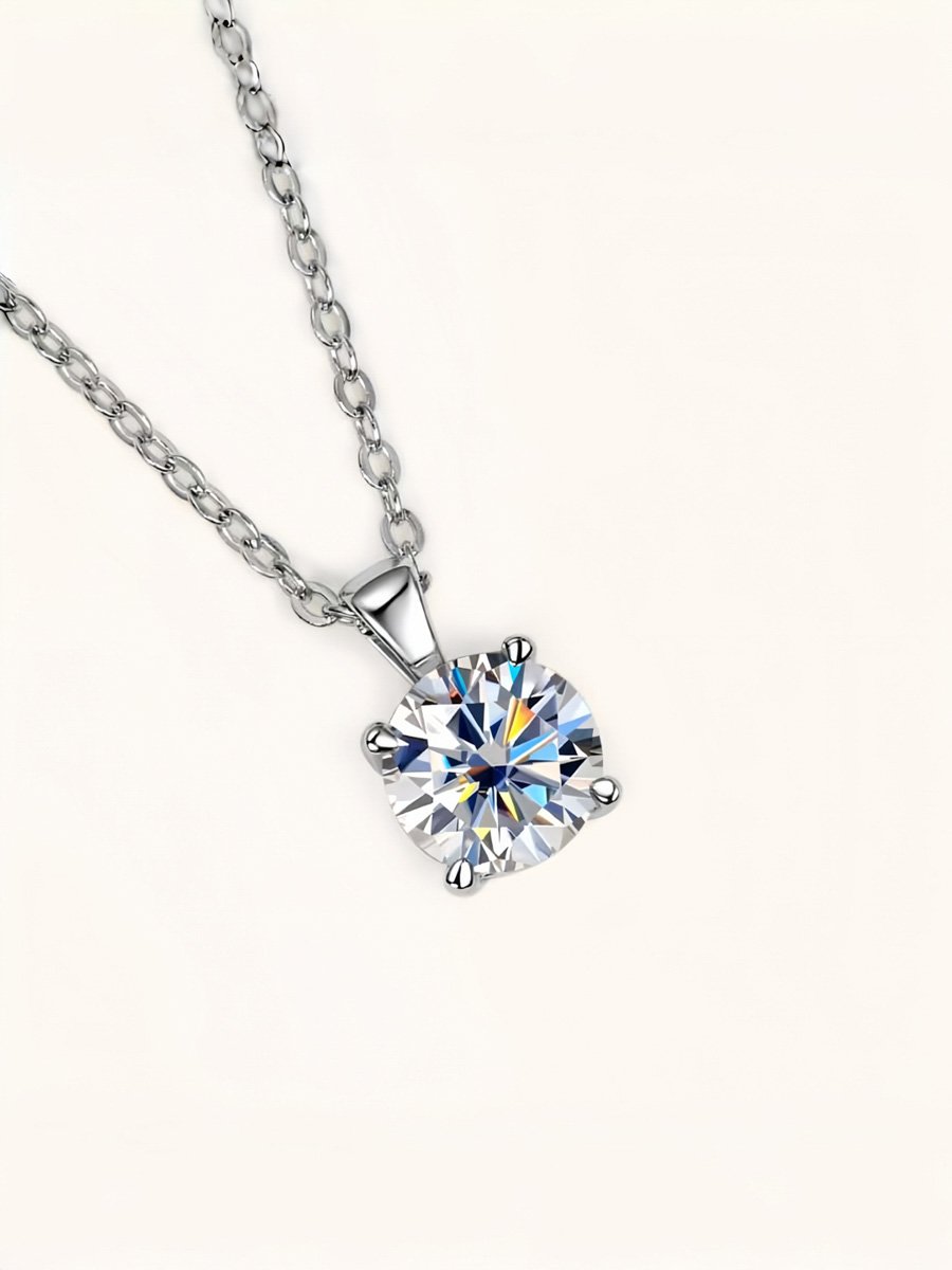 2 carat high carbon diamond necklace for women, small niche, high-end feeling, classic four-prong pendant, collar chain