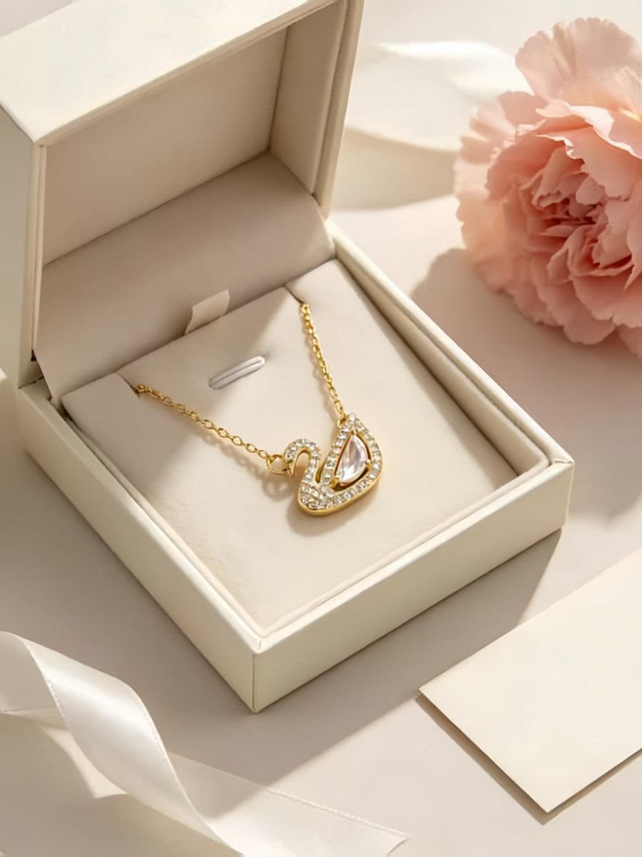 Fashion high-end golden swan pendant necklace lady exquisite light luxury unique design collar chain