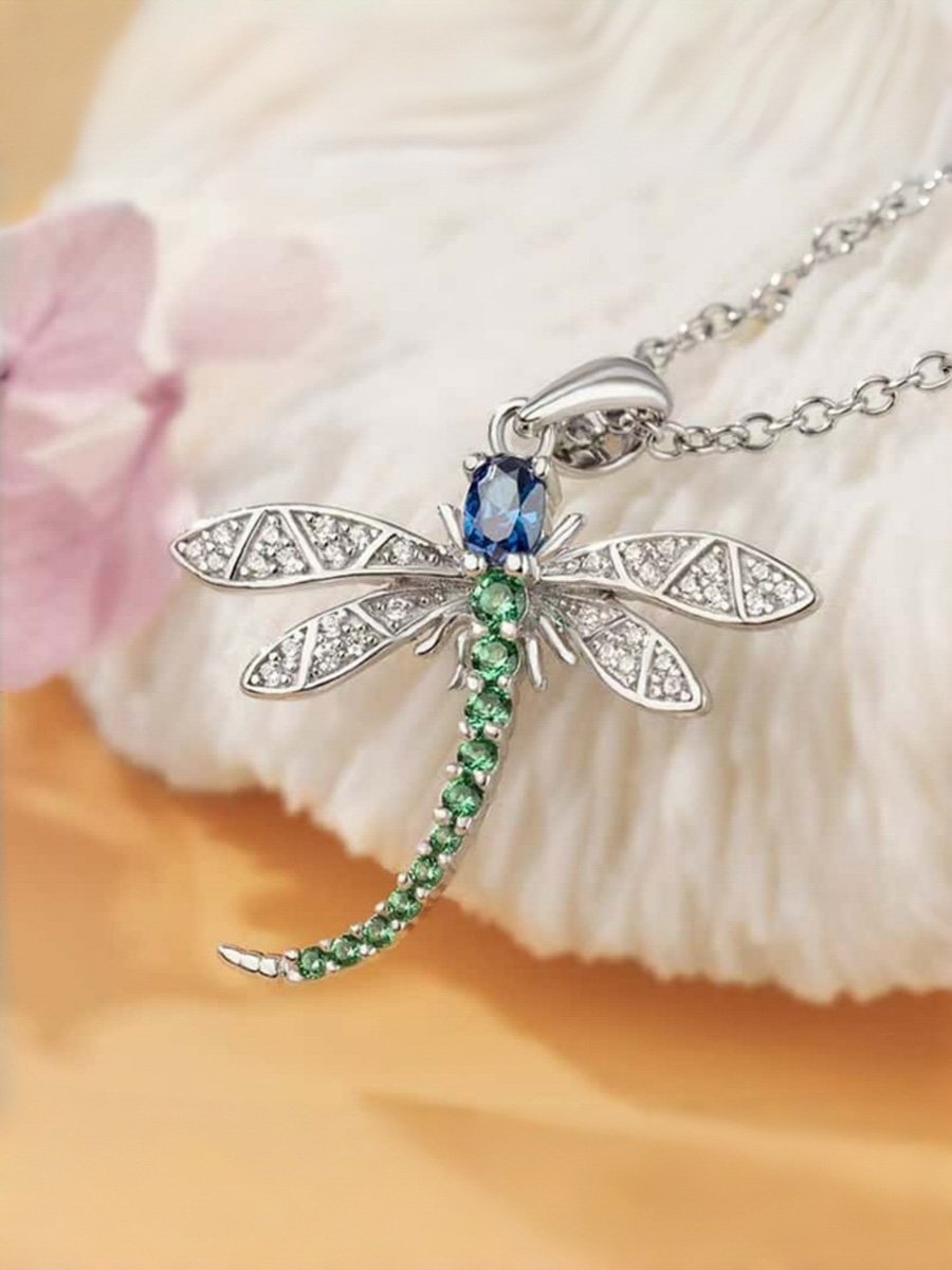 Cute and versatile long-sleeve dragonfly pendant necklace for women