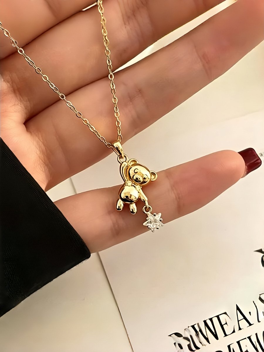 Interesting gold-plated bear necklace suitable for women, cute and unique design, collar chain, multi-functional fashion, is the perfect gift for girlfriend or best friend.