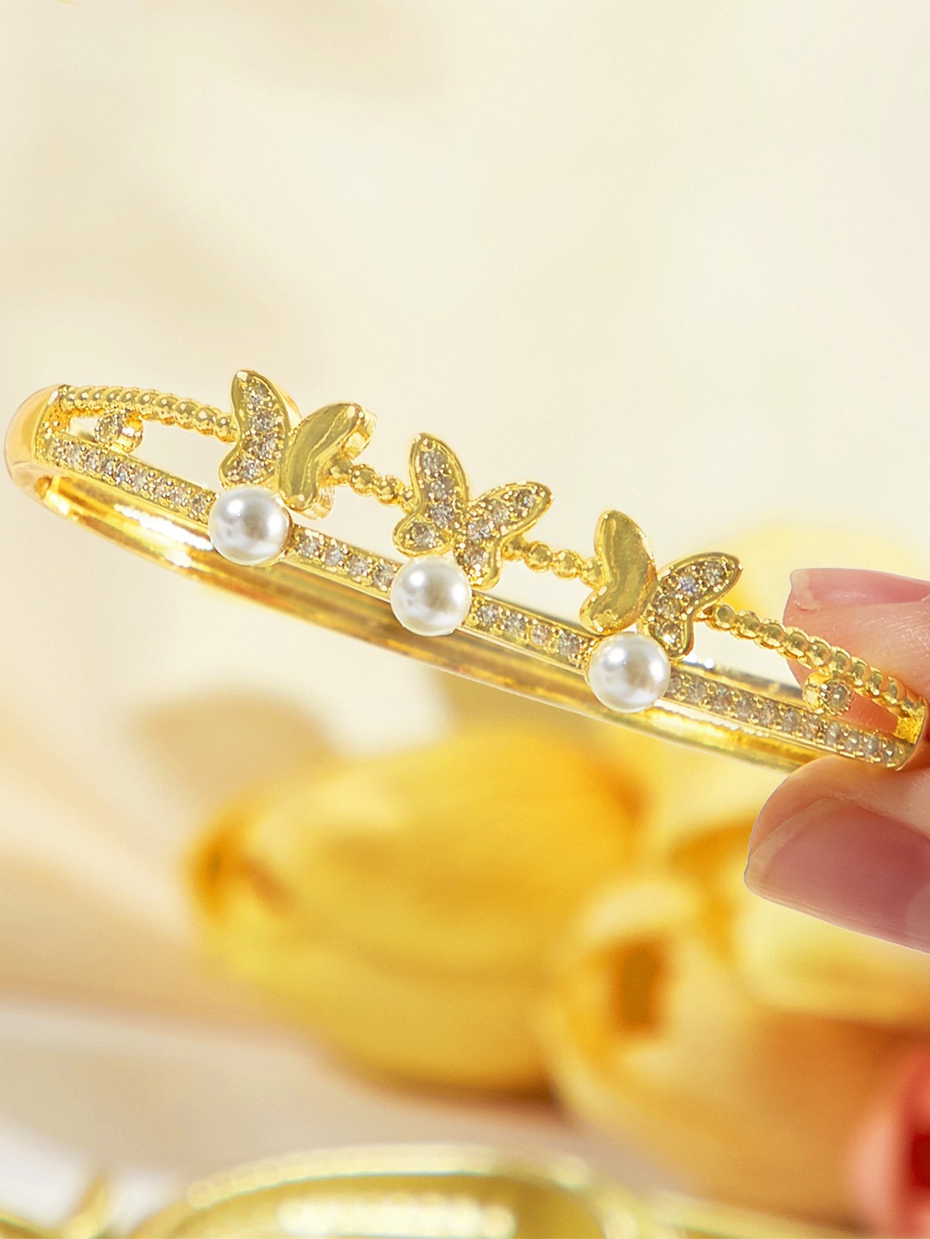 Gold Pearl Butterfly Bangle for Women - Casual Elegance