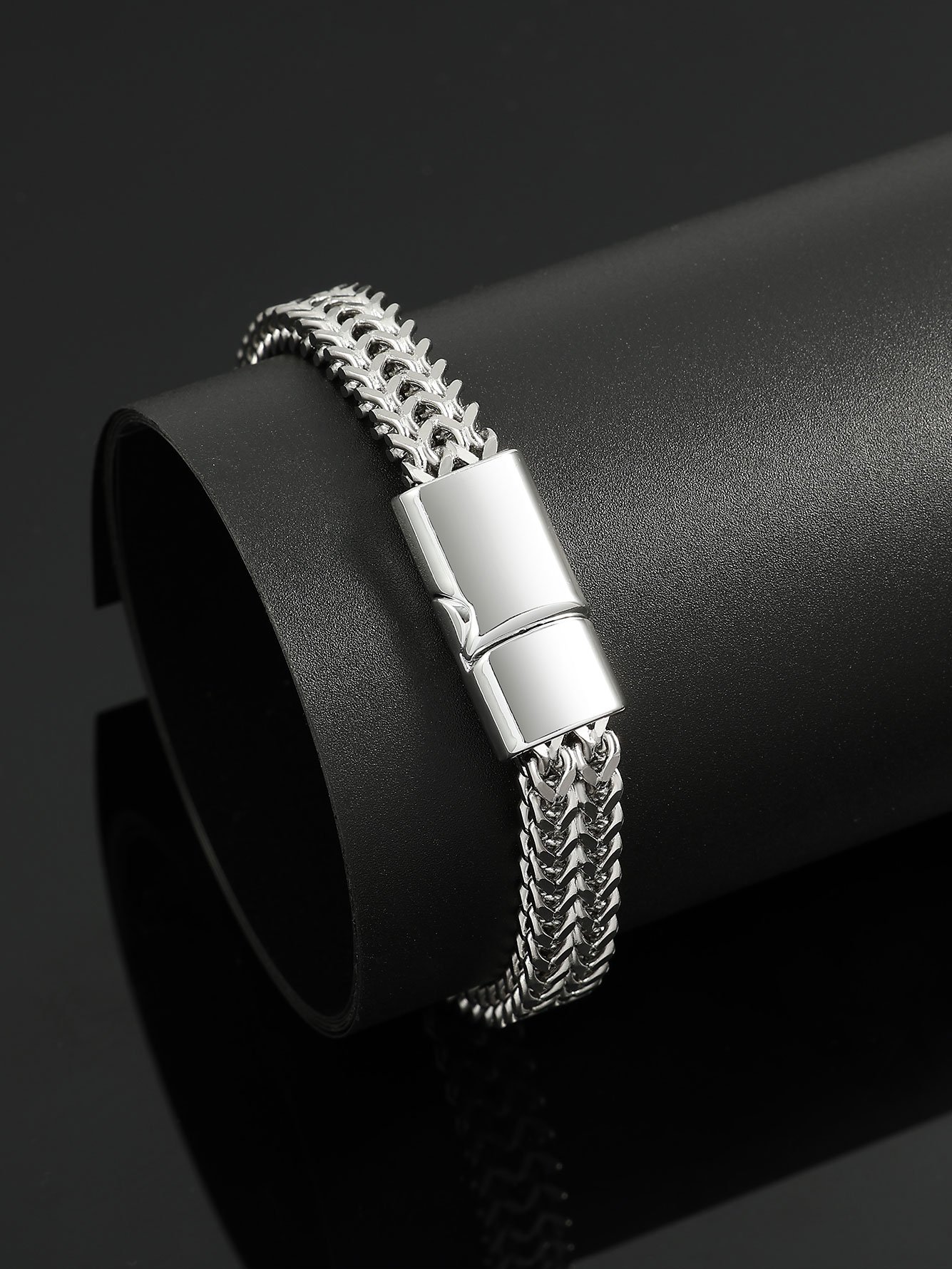 Silver Link Bracelet for Women - Casual Style