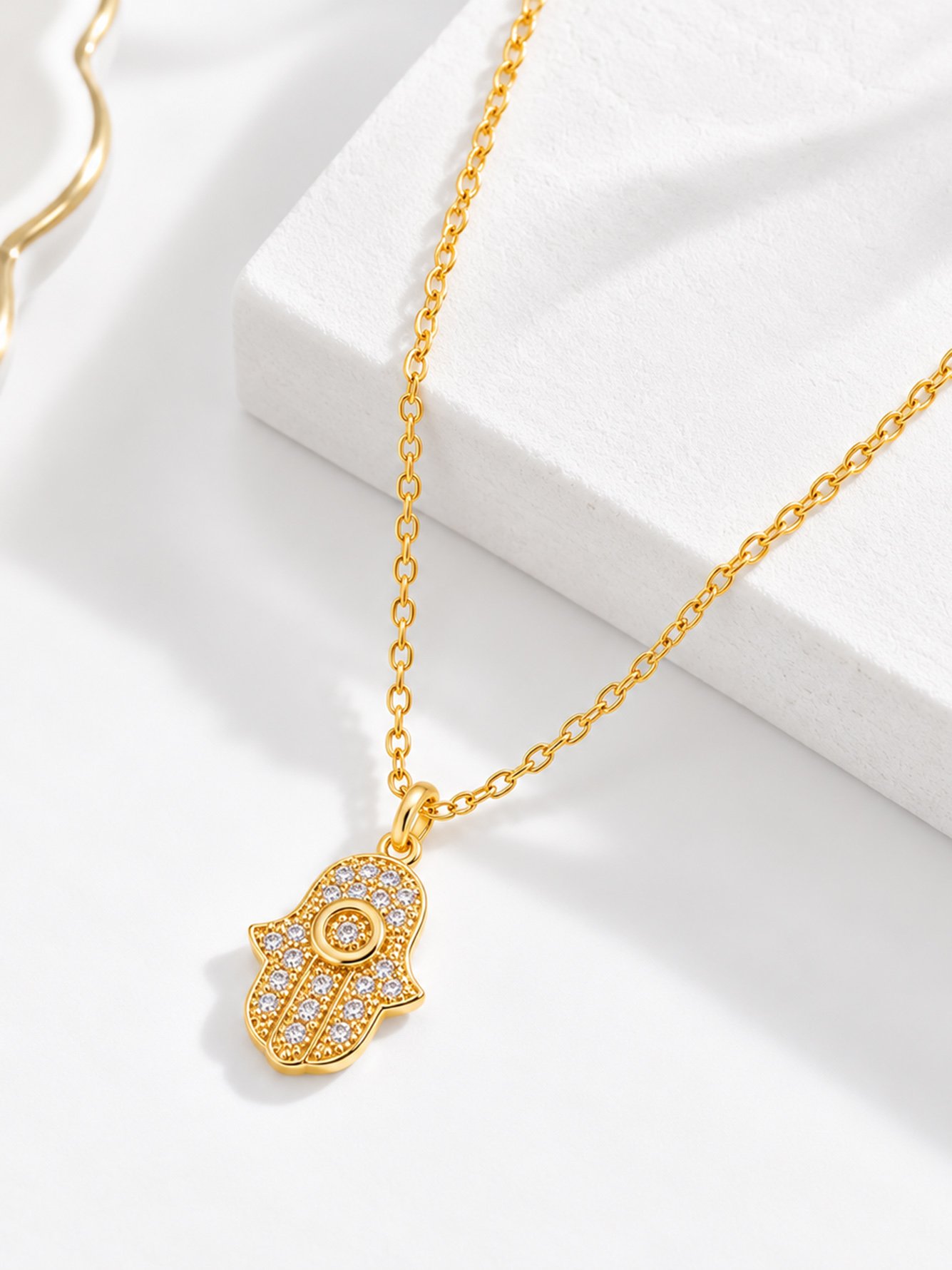 1Pcs New Fashion Hamsa Hand Pendant Golden Stainless Steel Chain Necklaces For Women