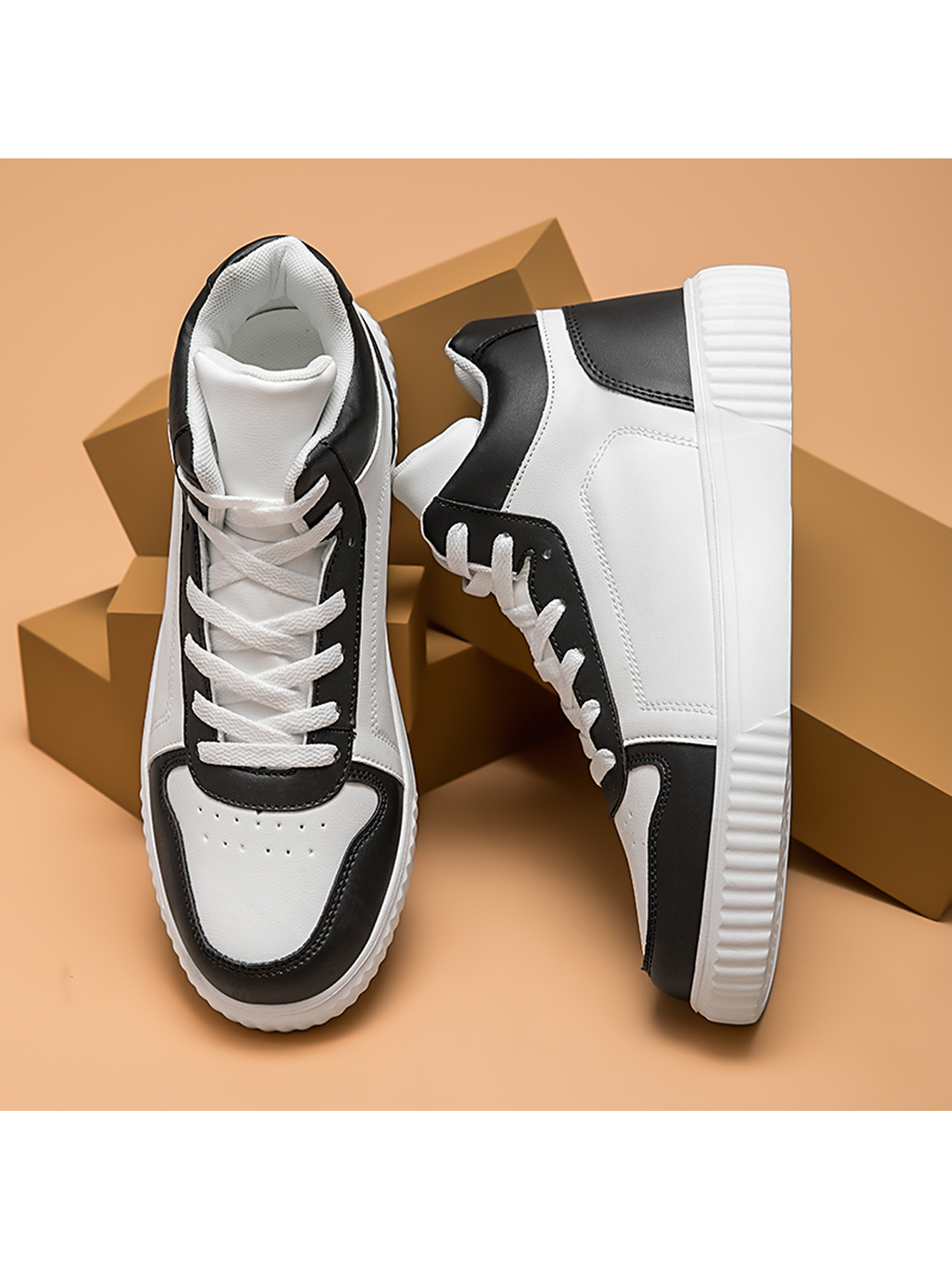 Black Plain Lace Ups Sneakers
