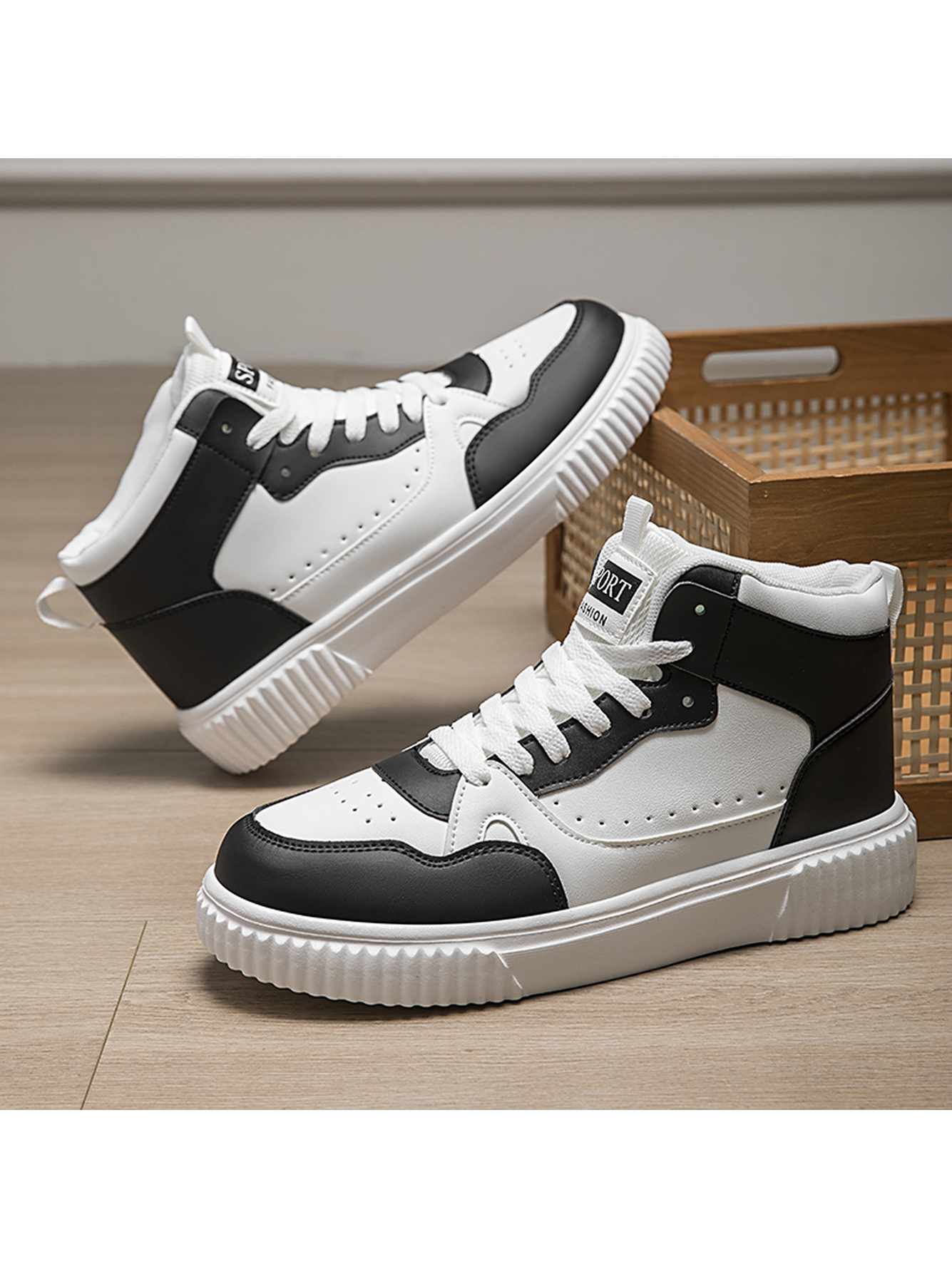 Black Plain Lace Ups Sneakers
