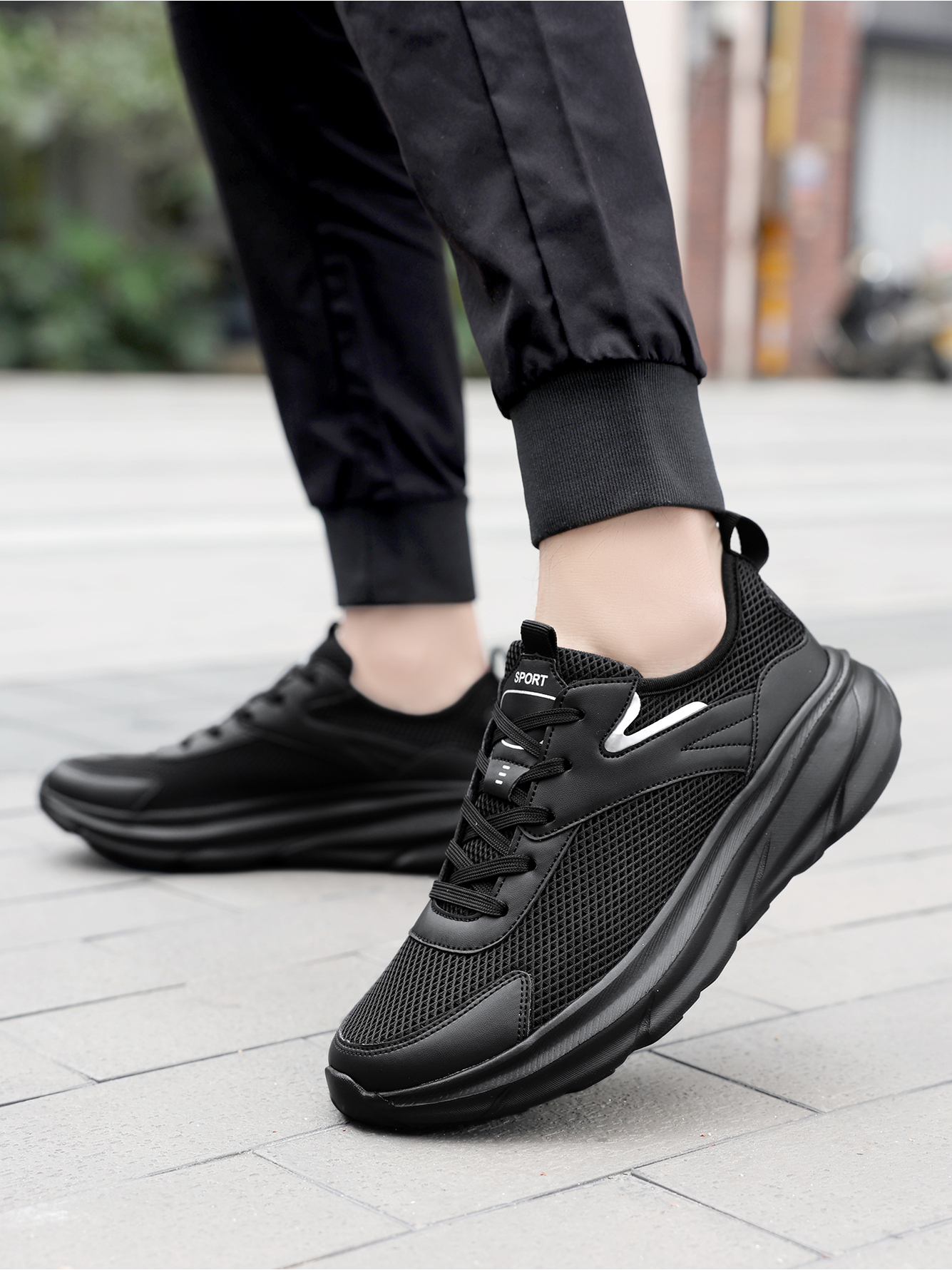 Black Plain Lace Ups Sneakers