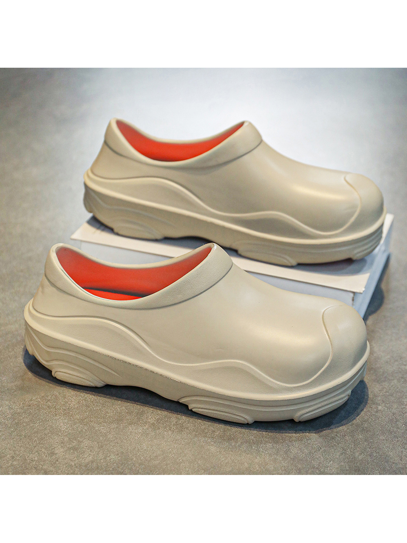 Mens Grey Casual Slip-On Clogs - Comfortable and Stylish