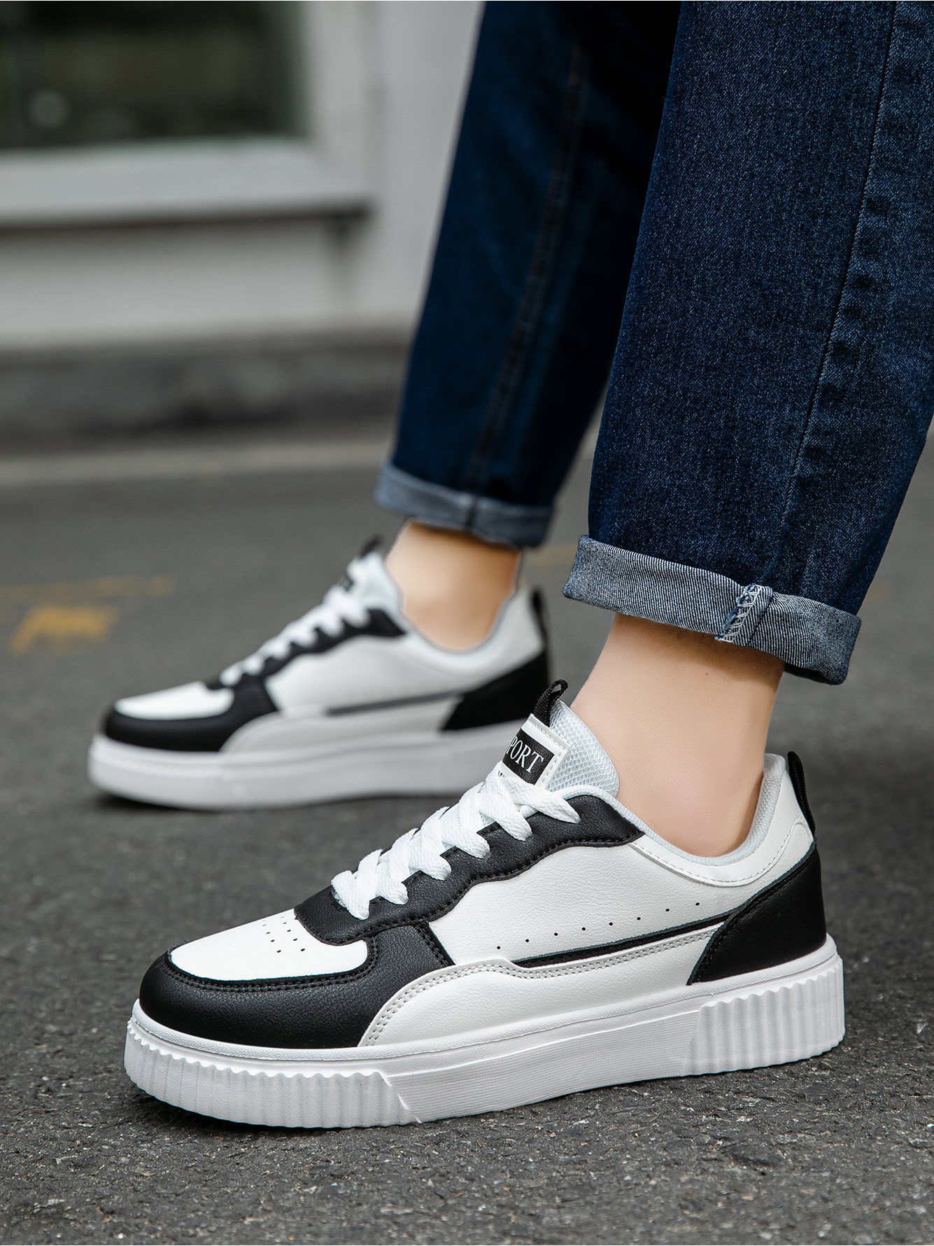 Black Plain Lace Ups Sneakers
