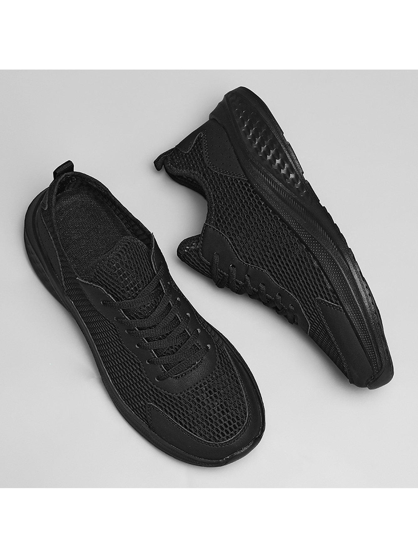 Black Plain Lace Ups Sneakers