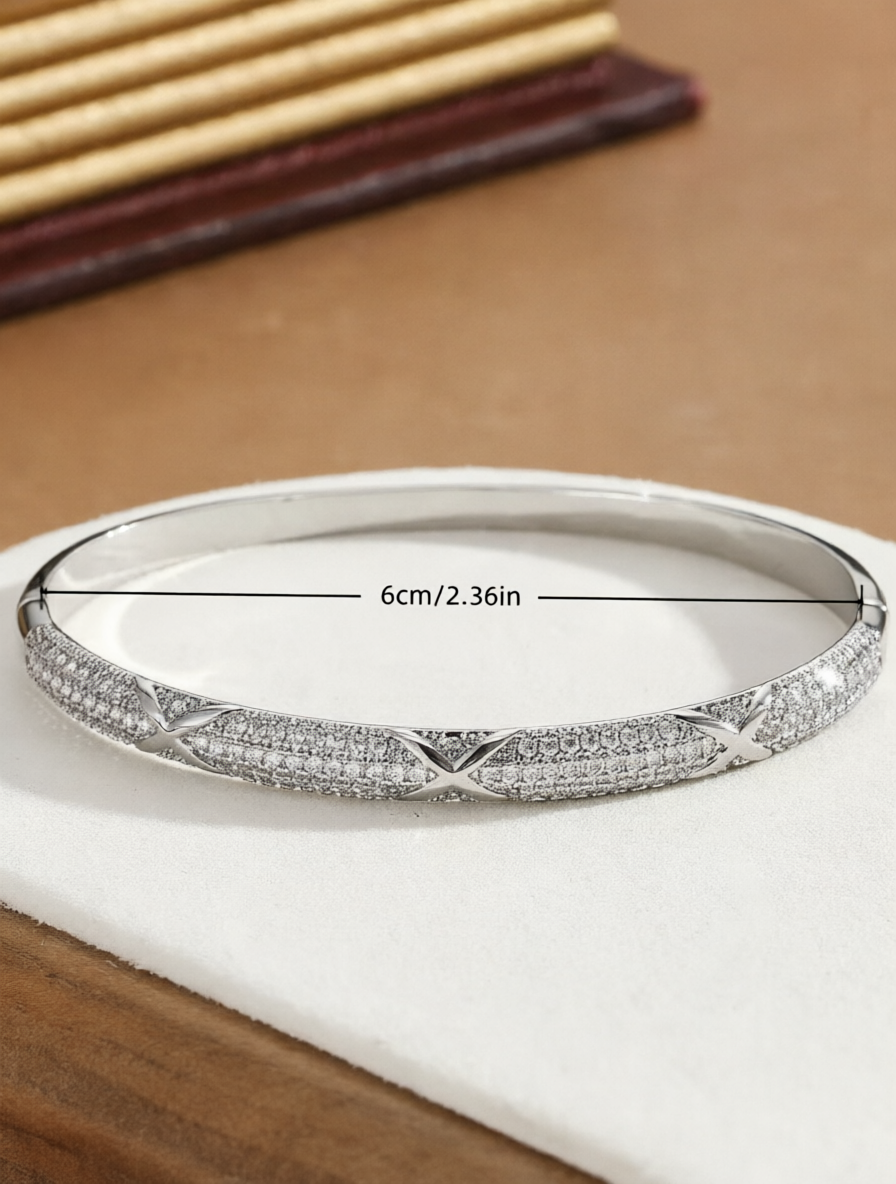 Cross-shaped silver-plated rust-proof bracelet, cubic zirconia womens bracelet, suitable for parties and events