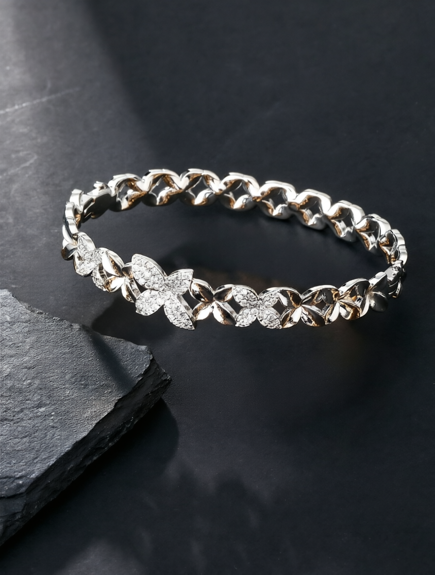 1 silver-plated rust-proof bracelet in leaf shape, cubic zirconia womens bracelet, suitable for wear at parties