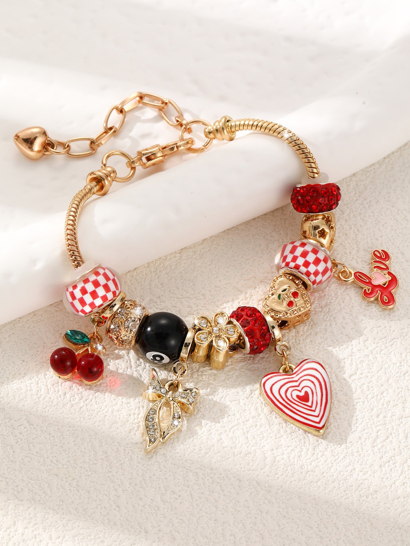 Gold Charm Bracelet for Everyday Style