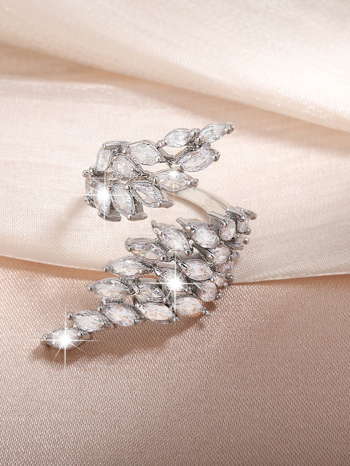 1pc Womens Silver Feather Zircon Ring