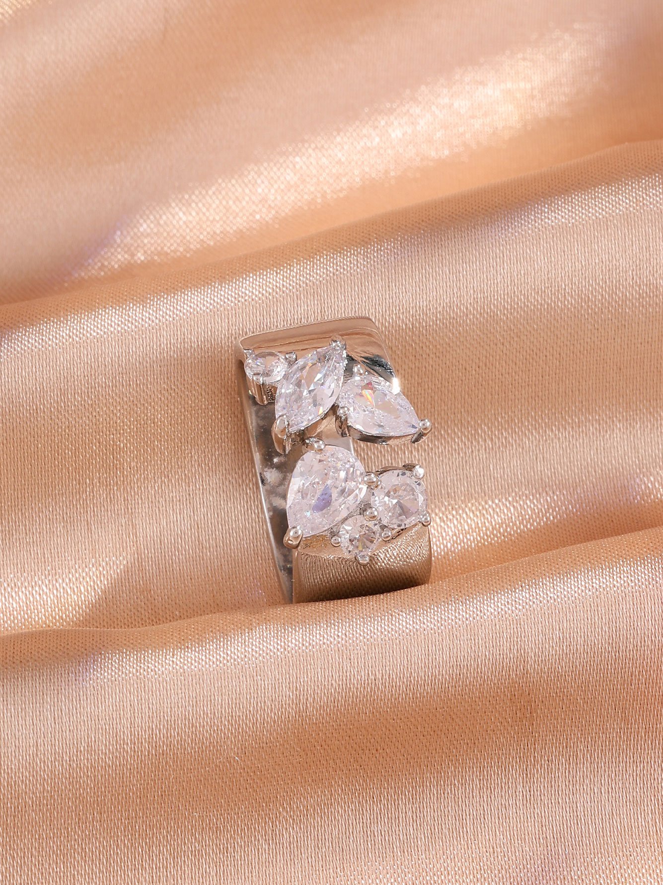 1pc Womens Silver Multi-shape Zircon Ring