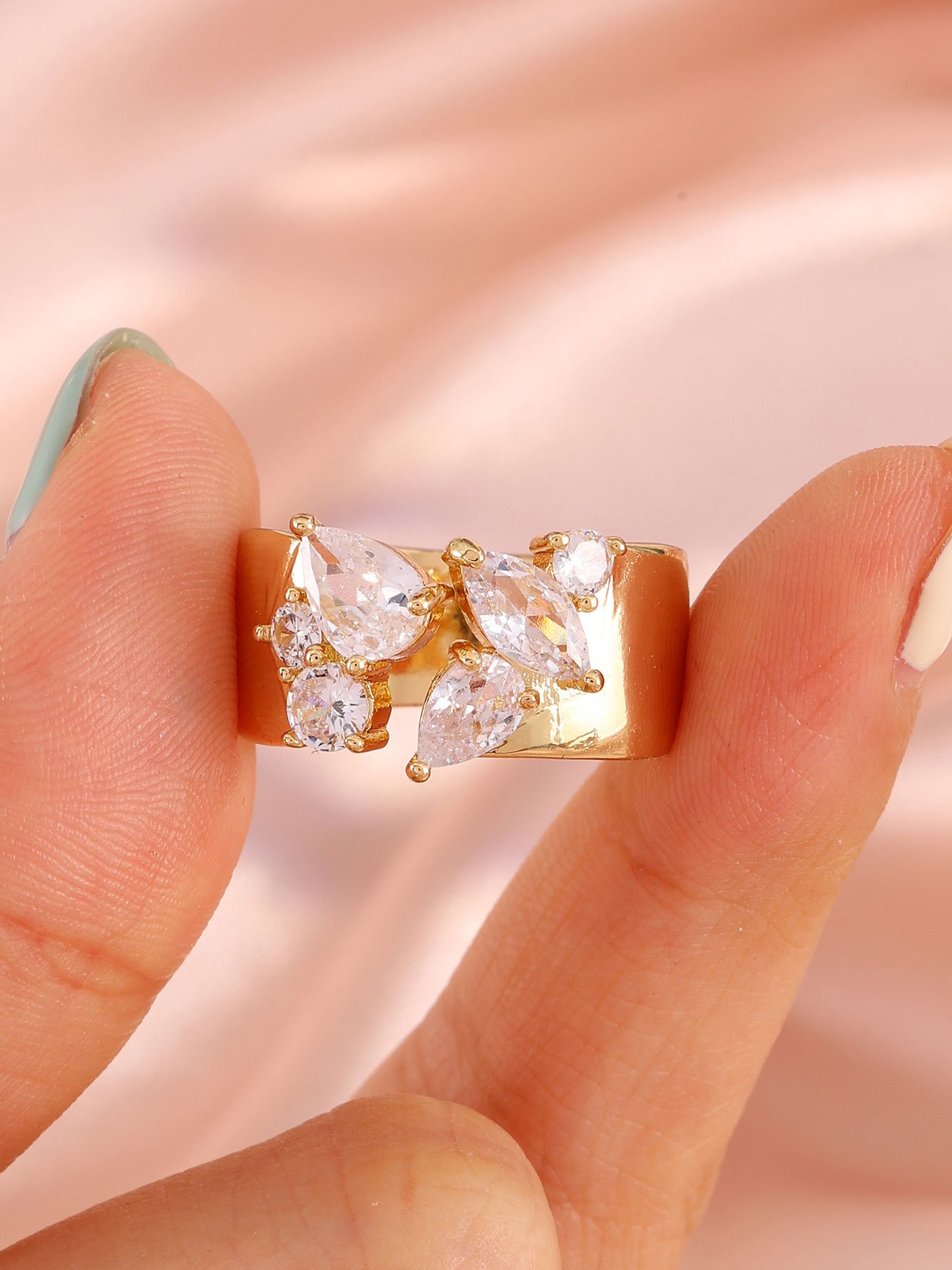 1pc Womens Gold Multi-shape Zircon Ring