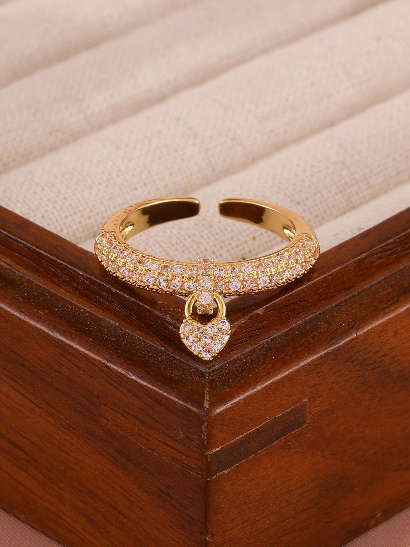 1pc Womens Gold Open Heart Charm Ring