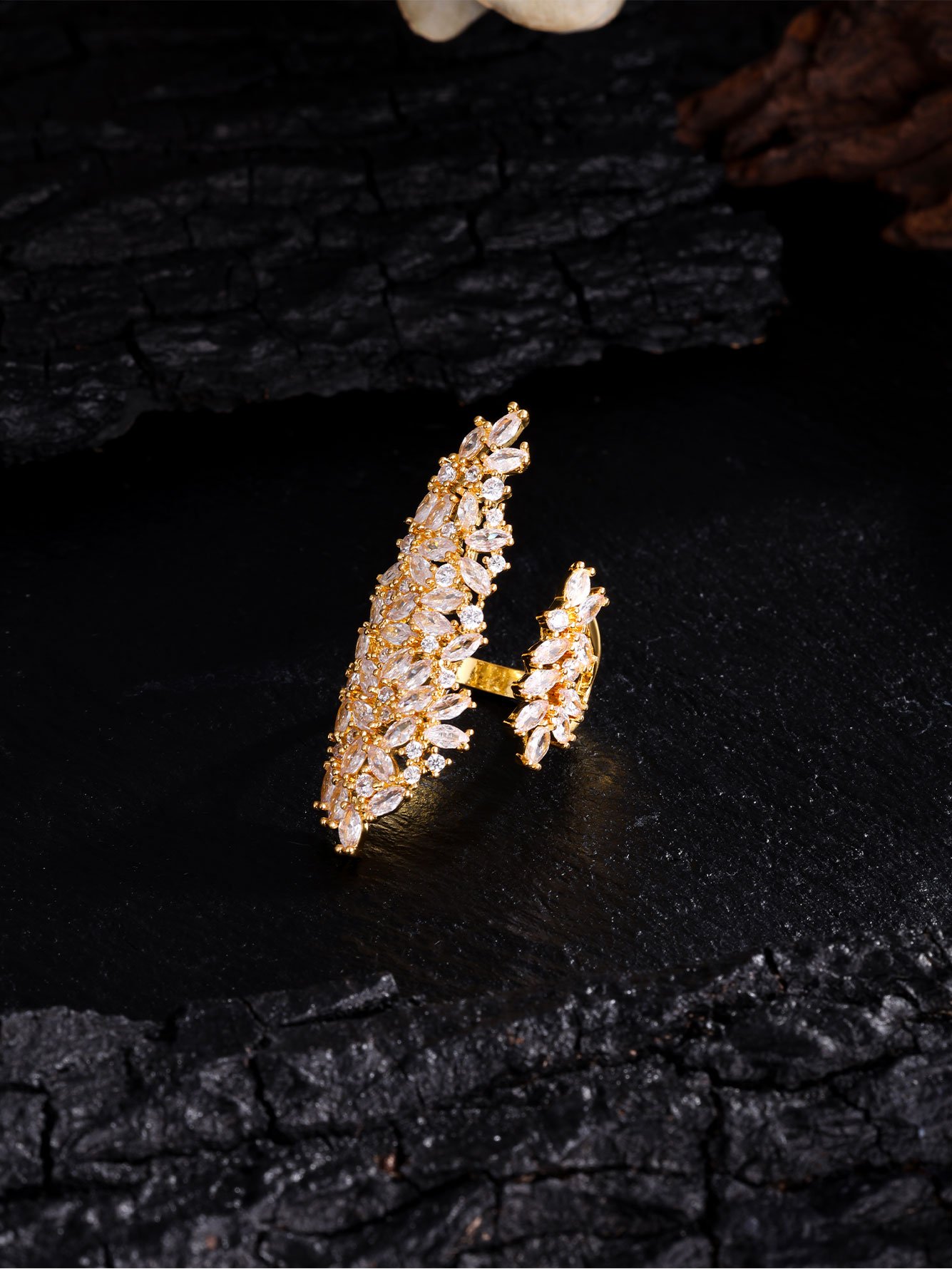 1pc Womens Gold Open Leaf Zircon Ring