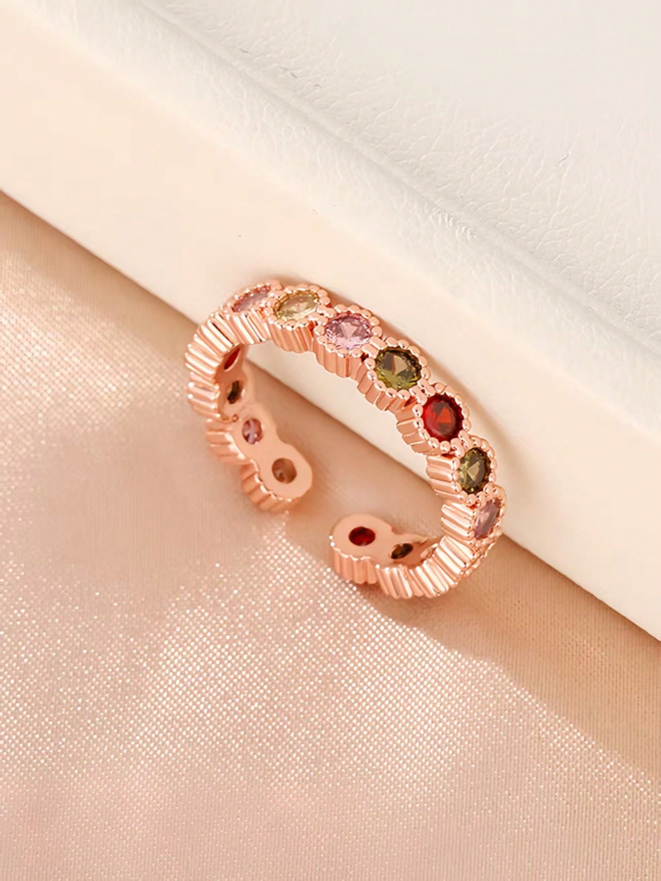 Ladys rainbow ring, unique design, adjustable ring, sweet and fashionable accessory, high-end quality ring