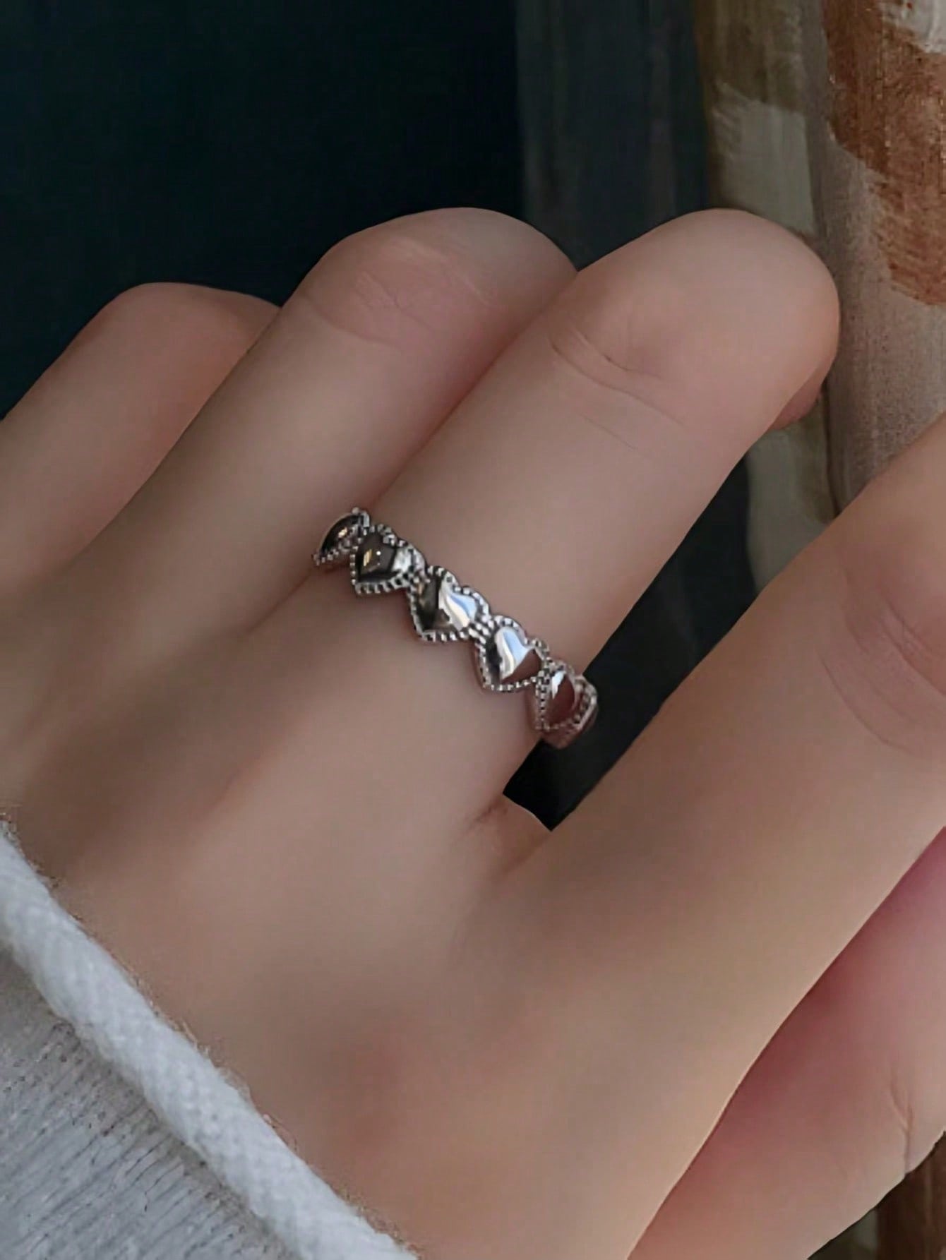 Electroplated silver simple love open-ended new ring, fashionable and fresh womens ring that can be matched with anything.