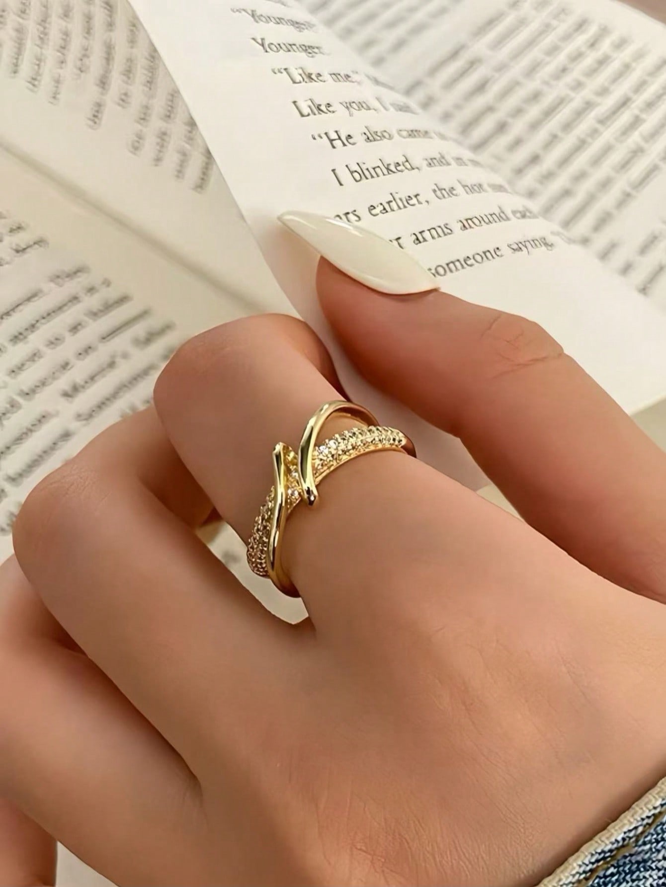 Fashion zirconium ring, light, luxurious, high-end, , fresh style, personalized open ring, suitable for daily wear.