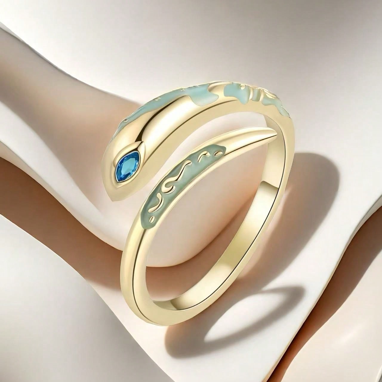 Punk Snake Shape Gold Plated Open Ring Neutral Hip Hop Fashion Personalized Thumb Bite Cool Couple Ring Suitable for Daily Dressing Gift