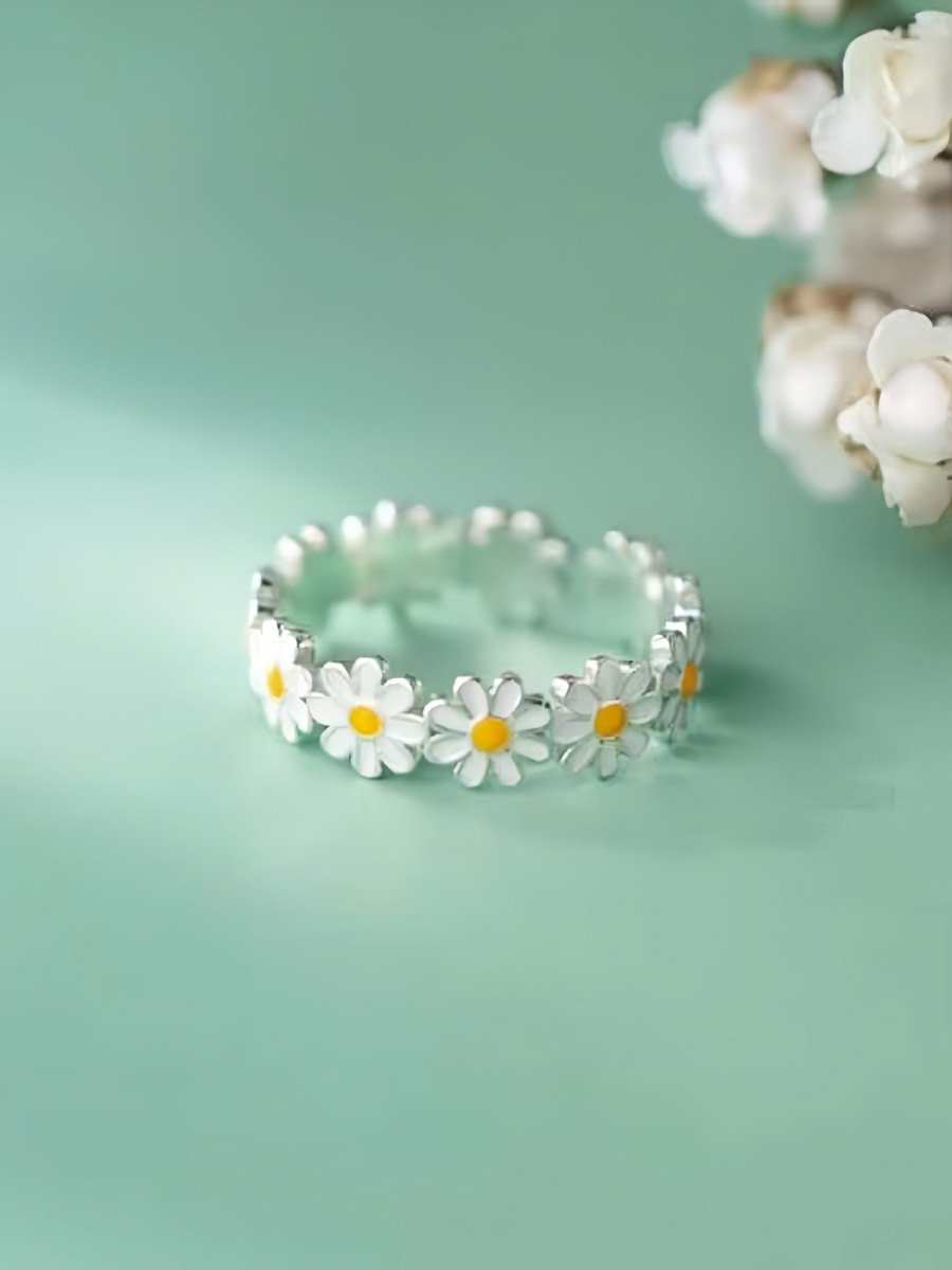 Niche daisy ring for women, light luxury, fashion, personality, open design, high-end feeling, design ring