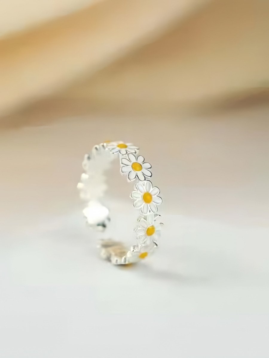 Niche daisy ring for women, light luxury, fashion, personality, open design, high-end feeling, design ring