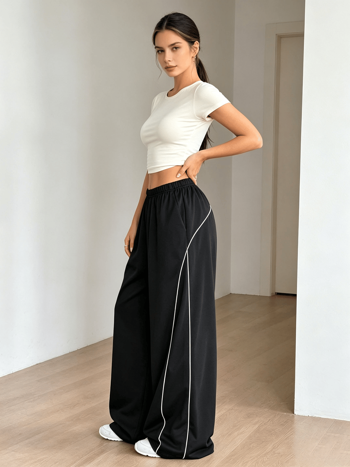 Black Solid Oversized Trousers