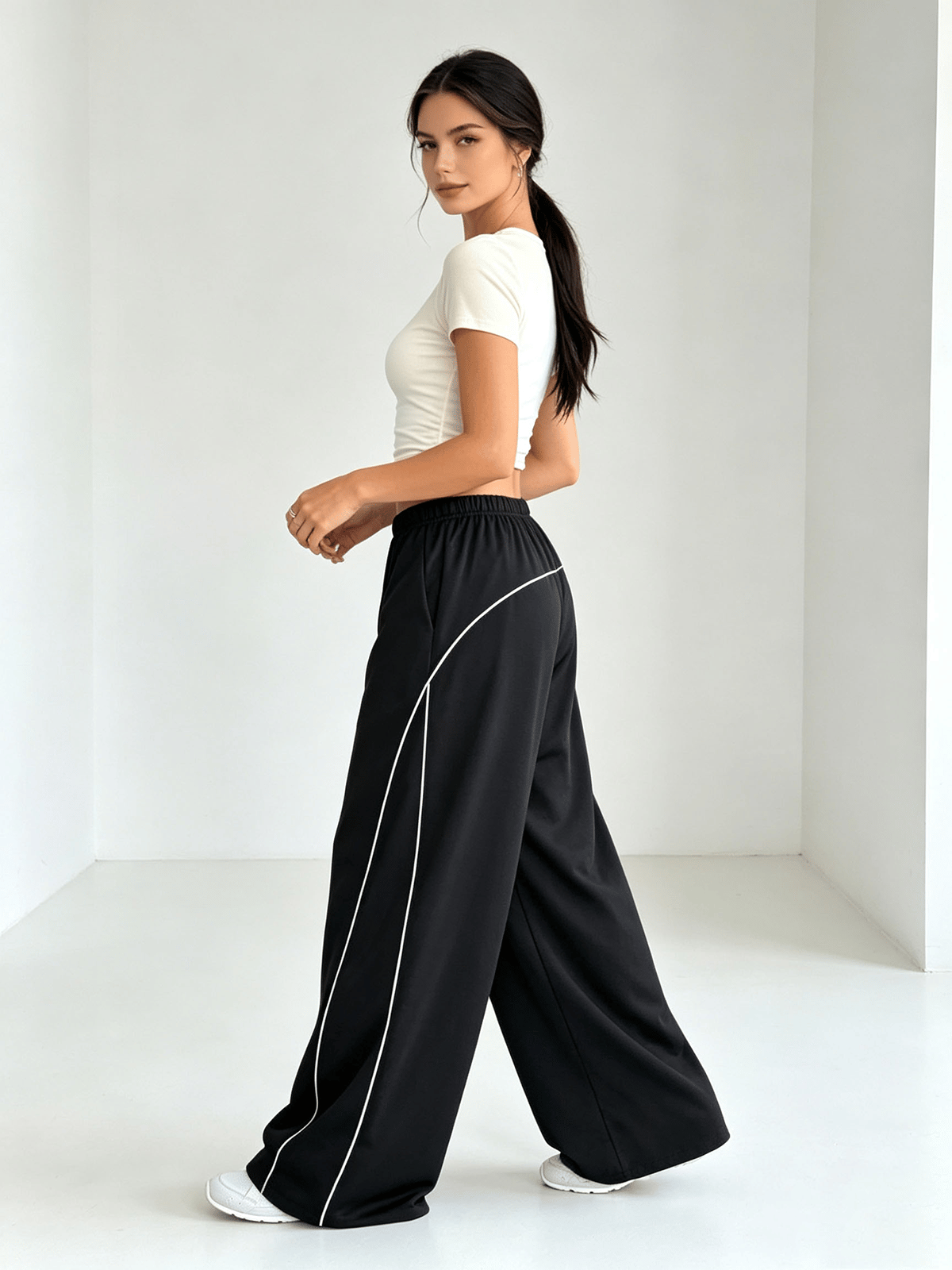 Black Solid Oversized Trousers