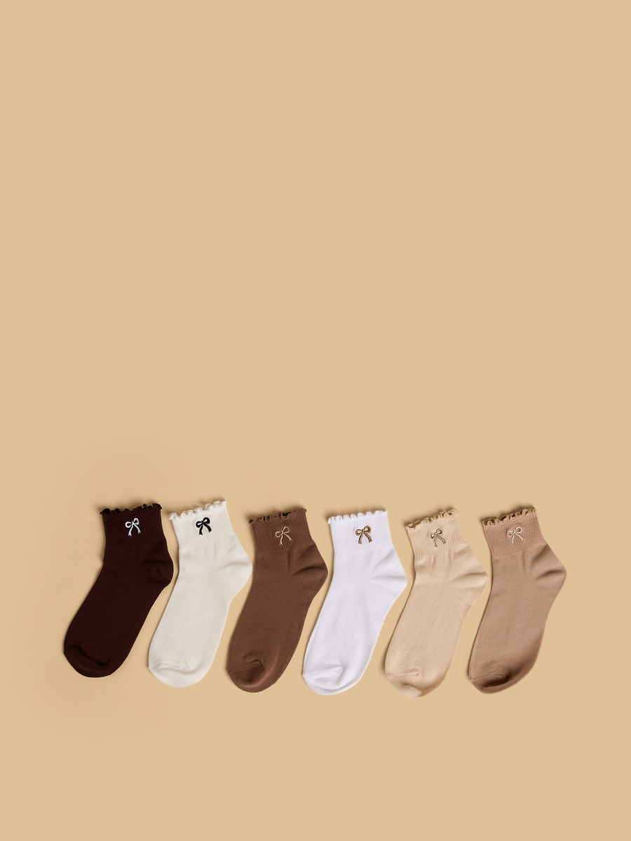 Pack of 6 - Bow Embroidered Ankle Length Socks