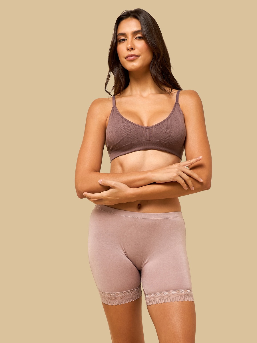 Lace Trim Viscose Short Leggings