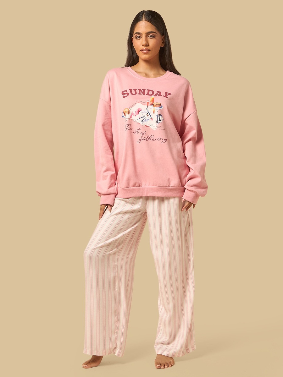 Graphic Print Pyjama Set