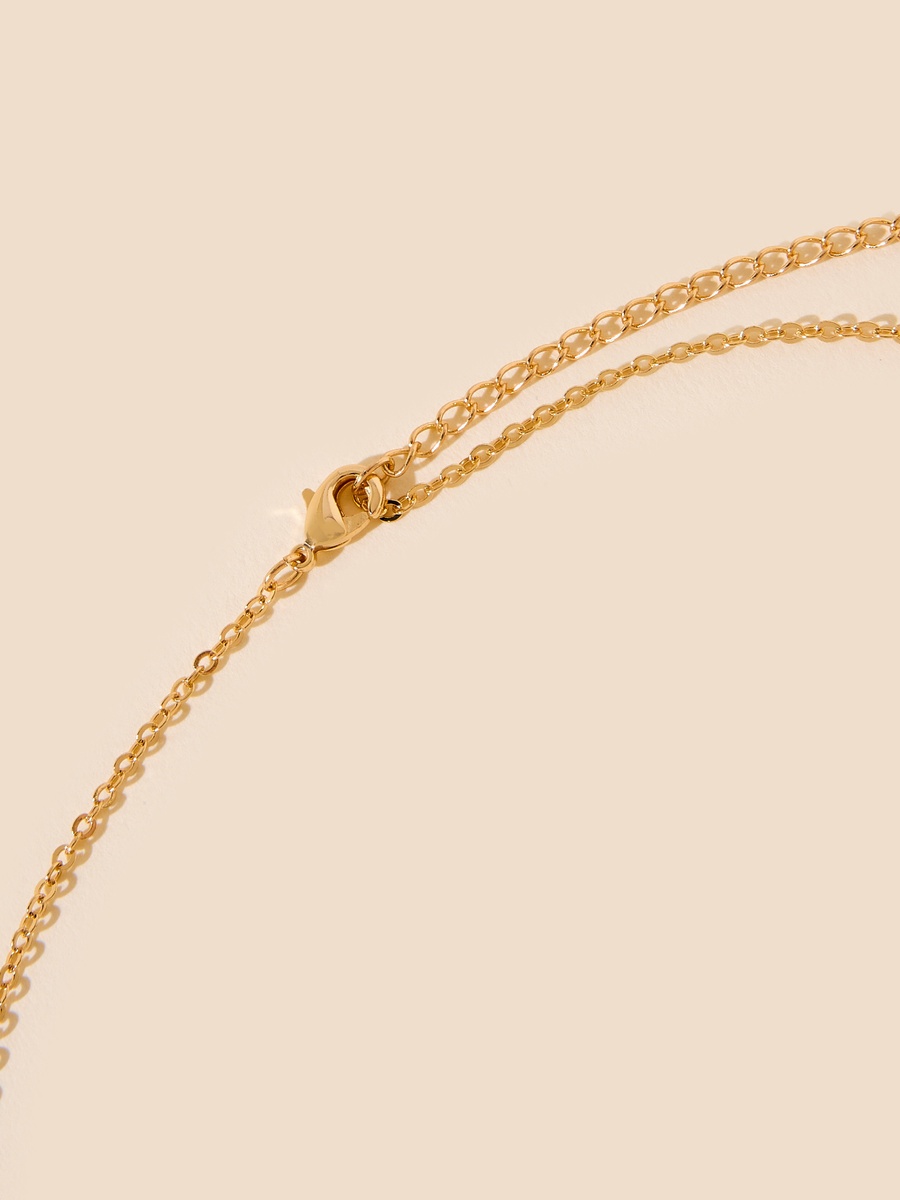 Embellished Pendant Necklace with Lobster Clasp Closure