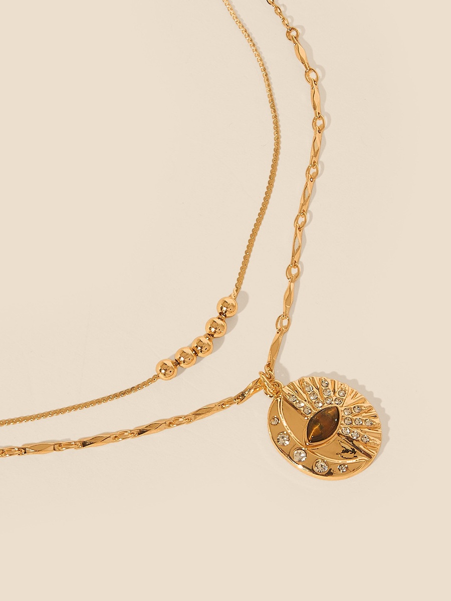 Layered Pendant Necklace with Lobster Clasp Closure
