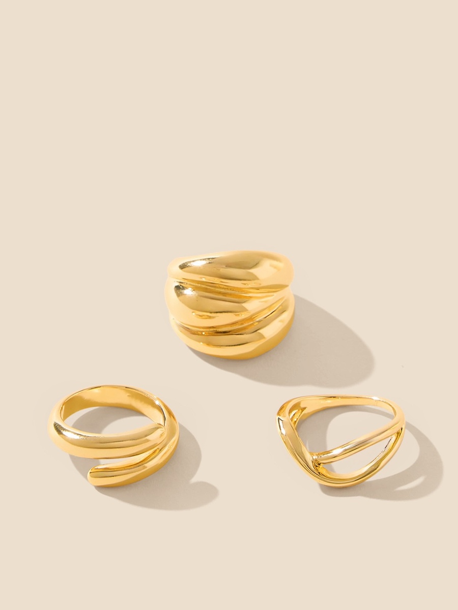 Assorted 4-Piece Earrings and Ring Set