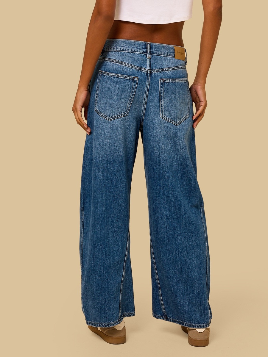 Baggy Barrel Fit Jeans