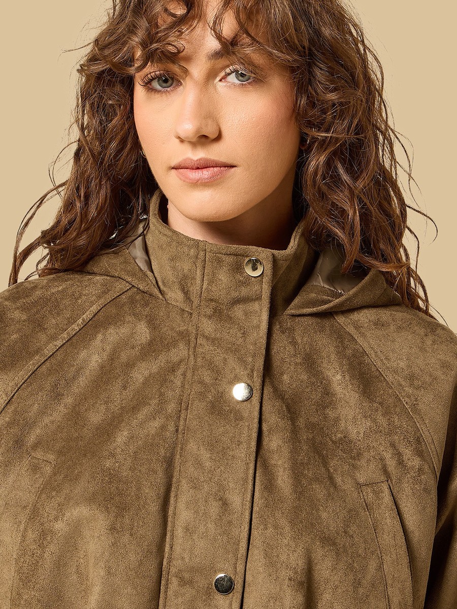 جاكيت شامواه بغطاء رأس