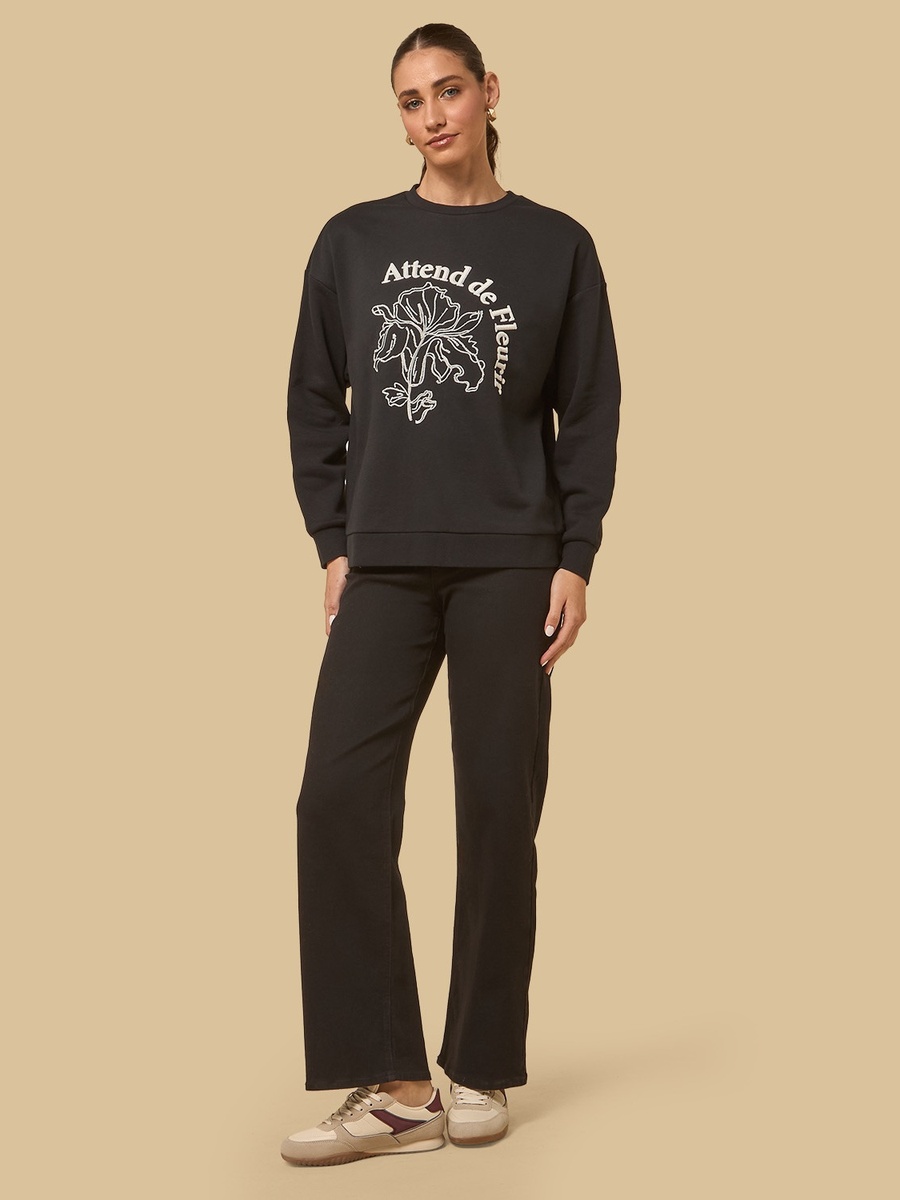 Floral Embroidered Sweatshirt