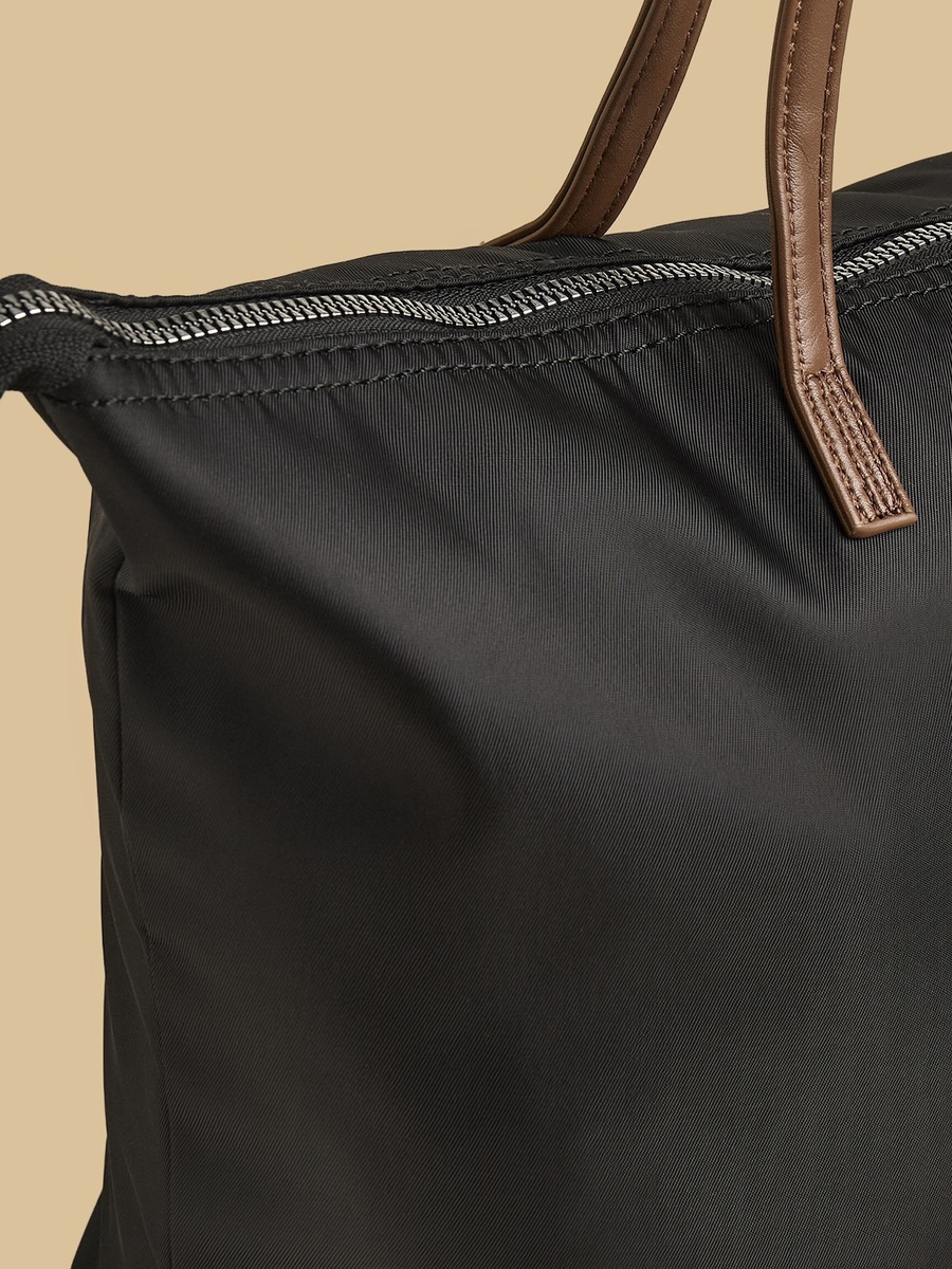 Plain Tote Bag with Zip Closure